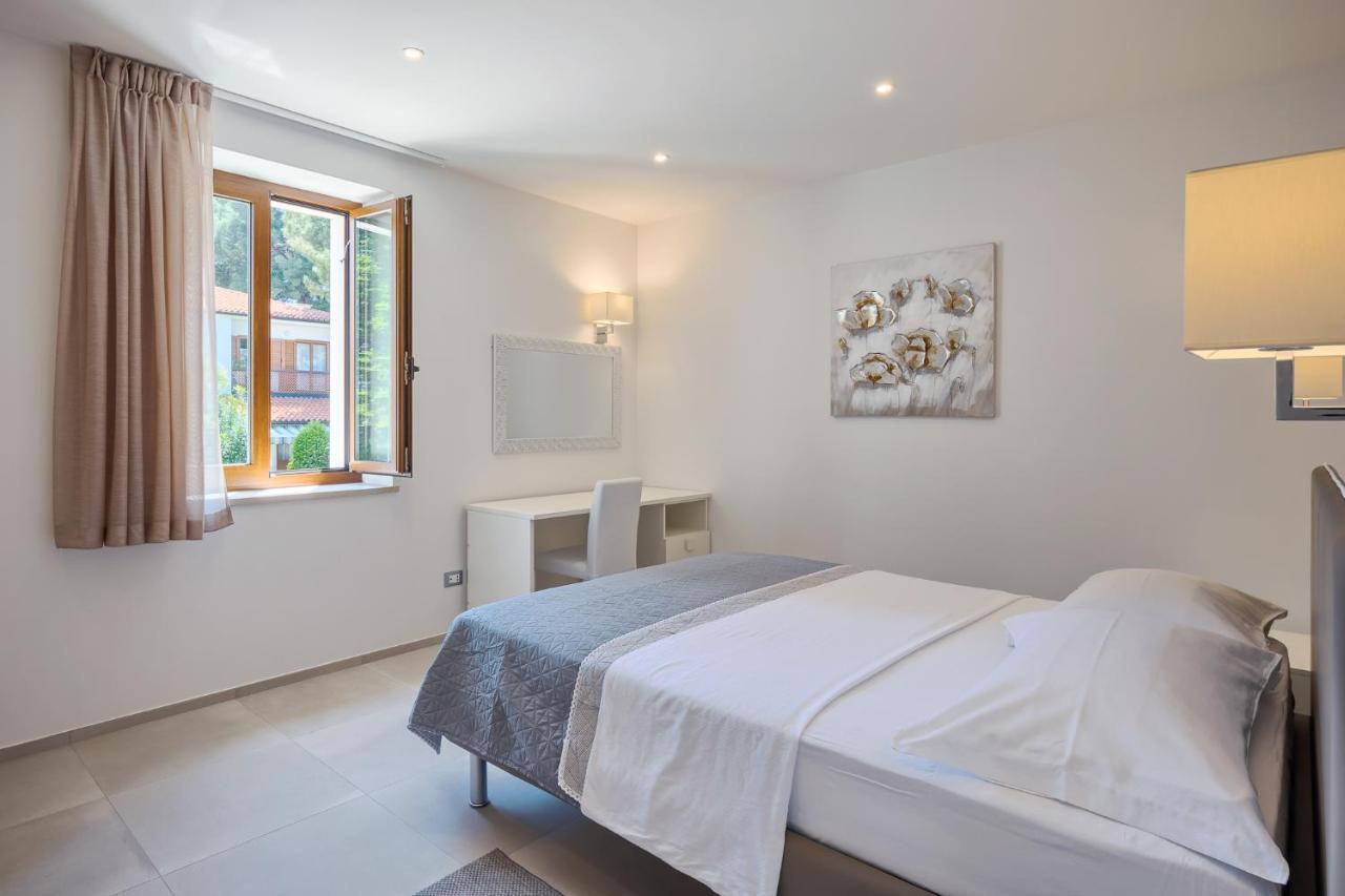 Apartmani Mare Verde Novigrad  ภายนอก รูปภาพ
