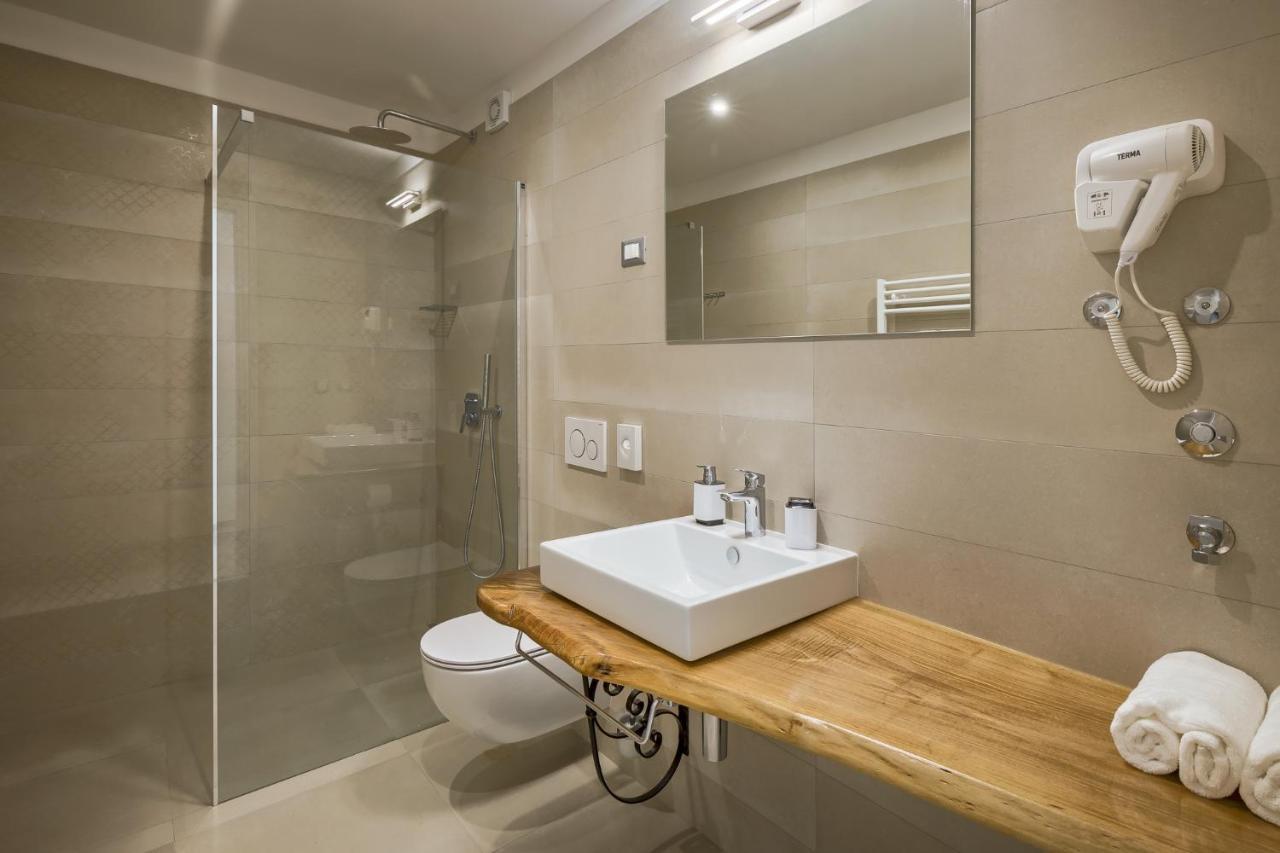 Apartmani Mare Verde Novigrad  ภายนอก รูปภาพ