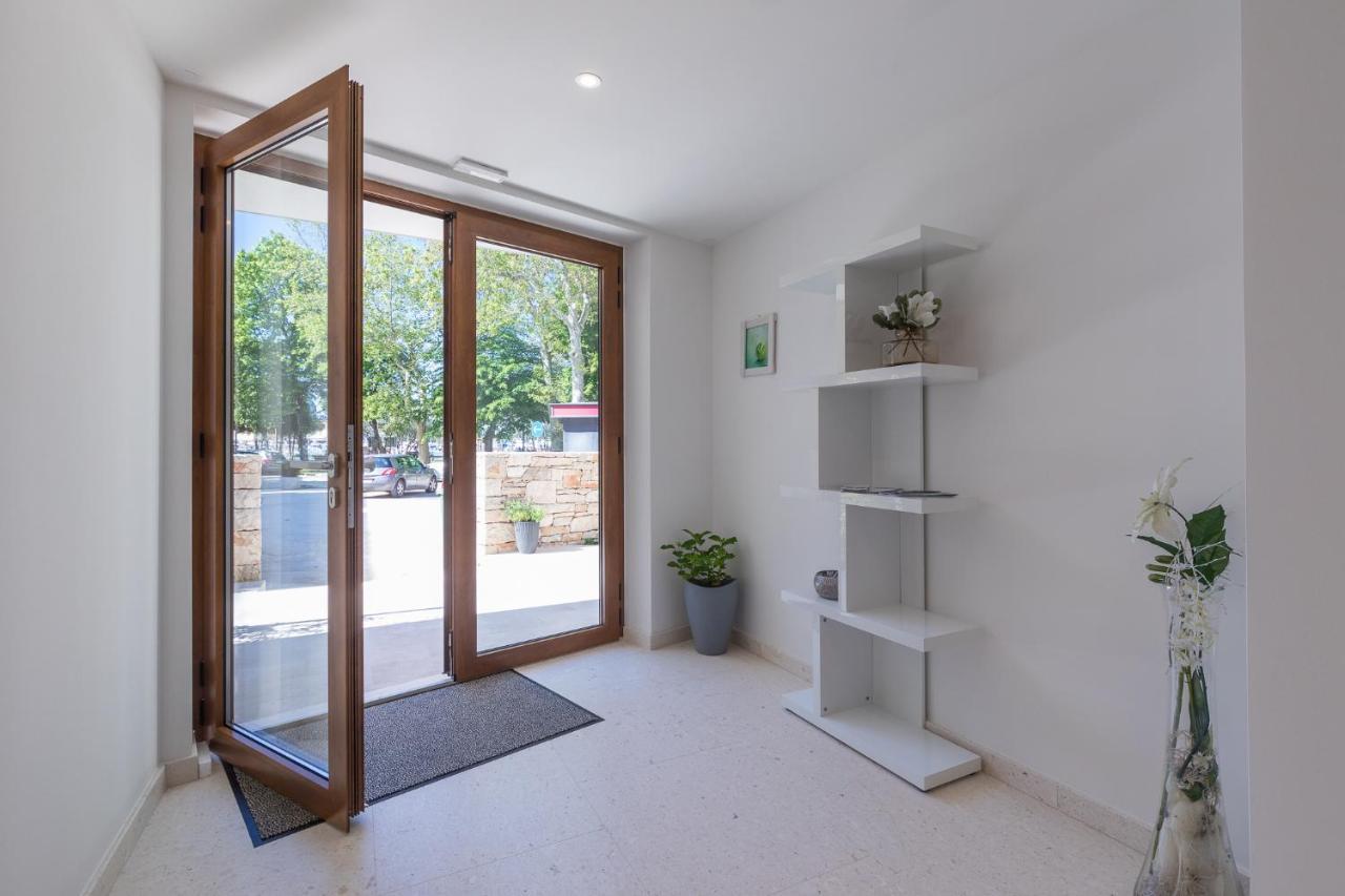 Apartmani Mare Verde Novigrad  ภายนอก รูปภาพ