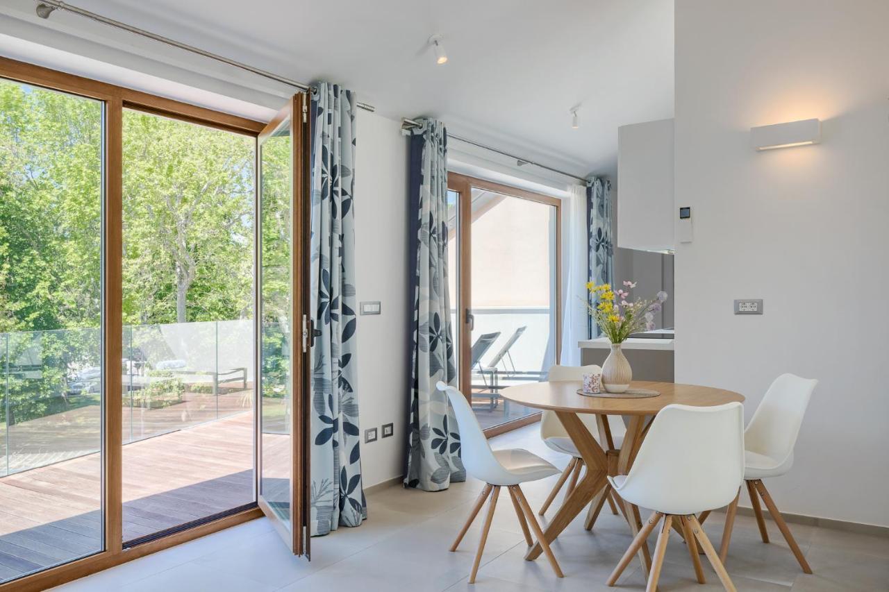 Apartmani Mare Verde Novigrad  ภายนอก รูปภาพ